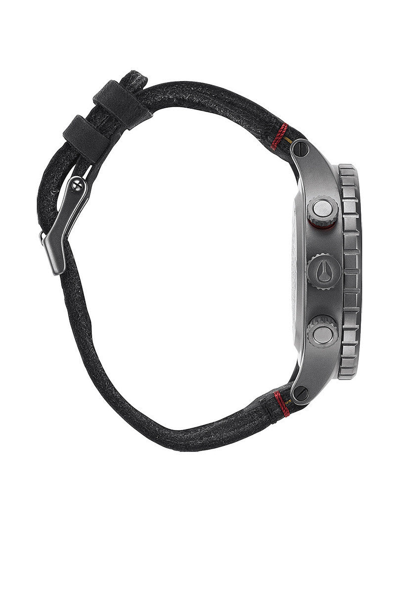 Nixon Men's 48-20 Chrono Leather Watch